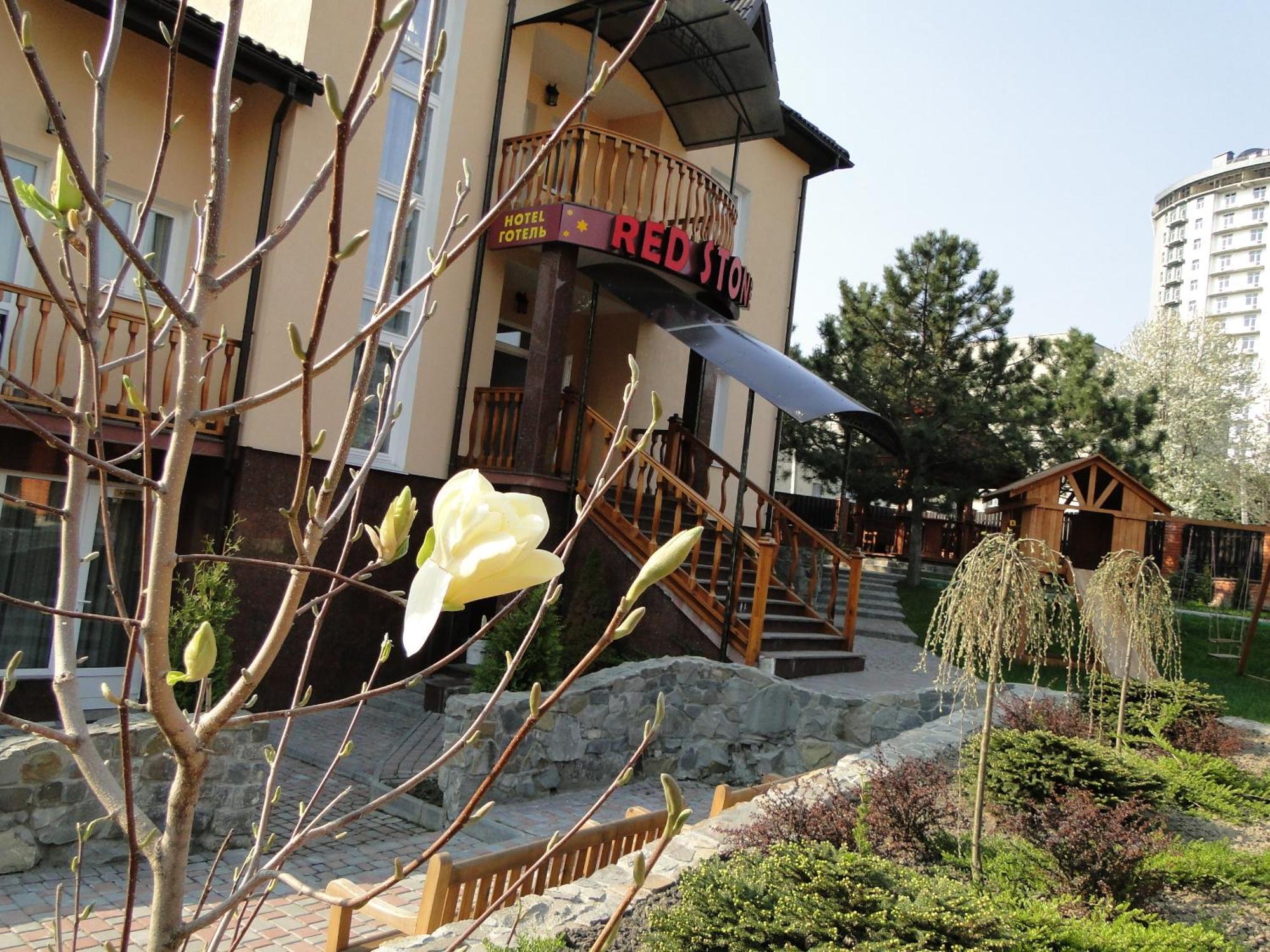 Red Stone Hotel Truskavets Luaran gambar