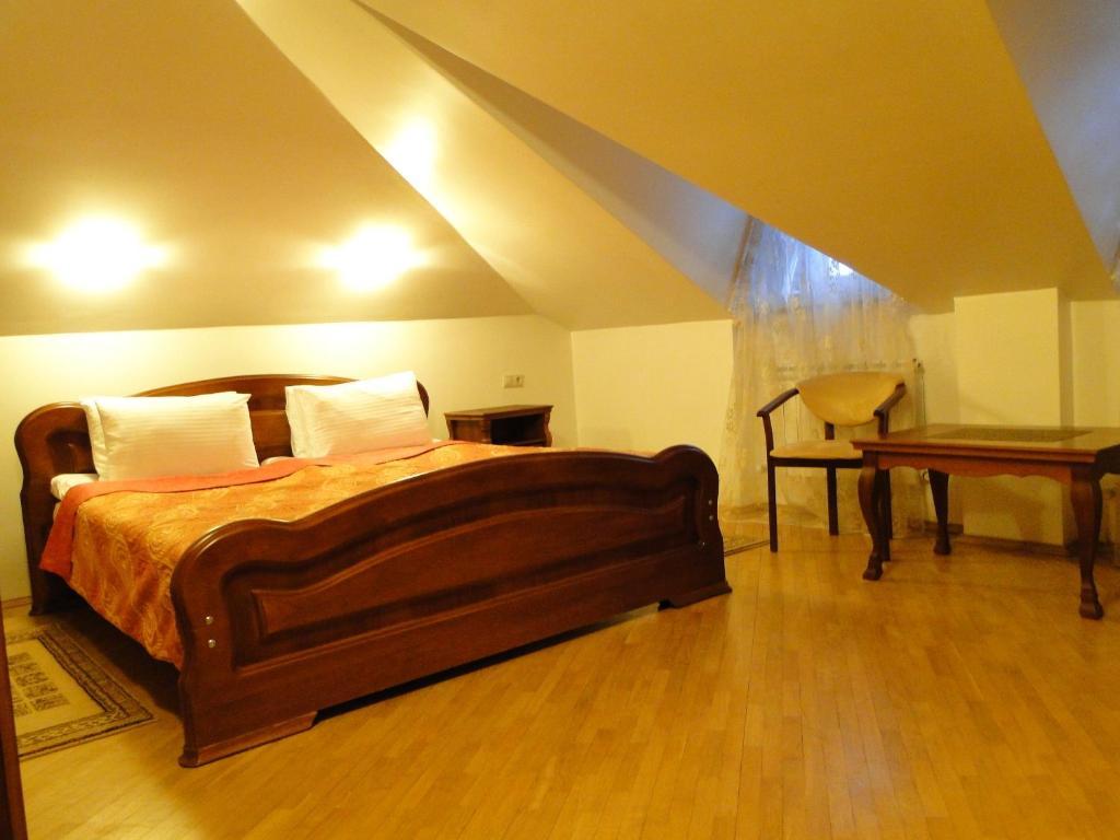 Red Stone Hotel Truskavets Luaran gambar