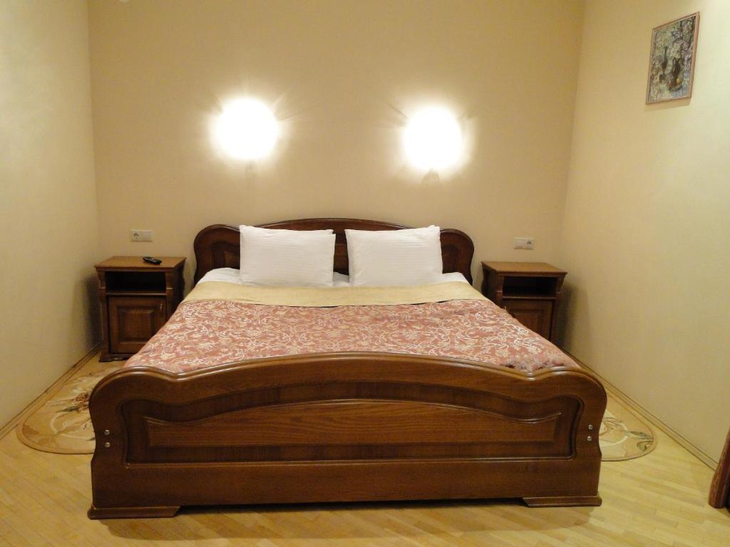 Red Stone Hotel Truskavets Bilik gambar