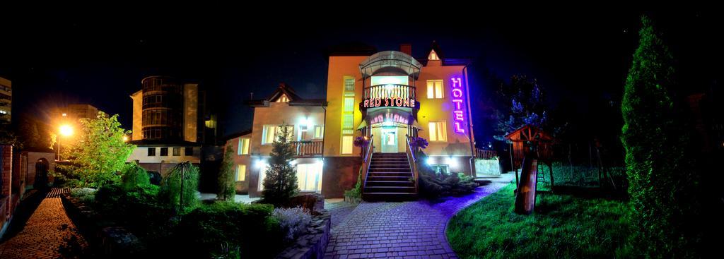 Red Stone Hotel Truskavets Luaran gambar