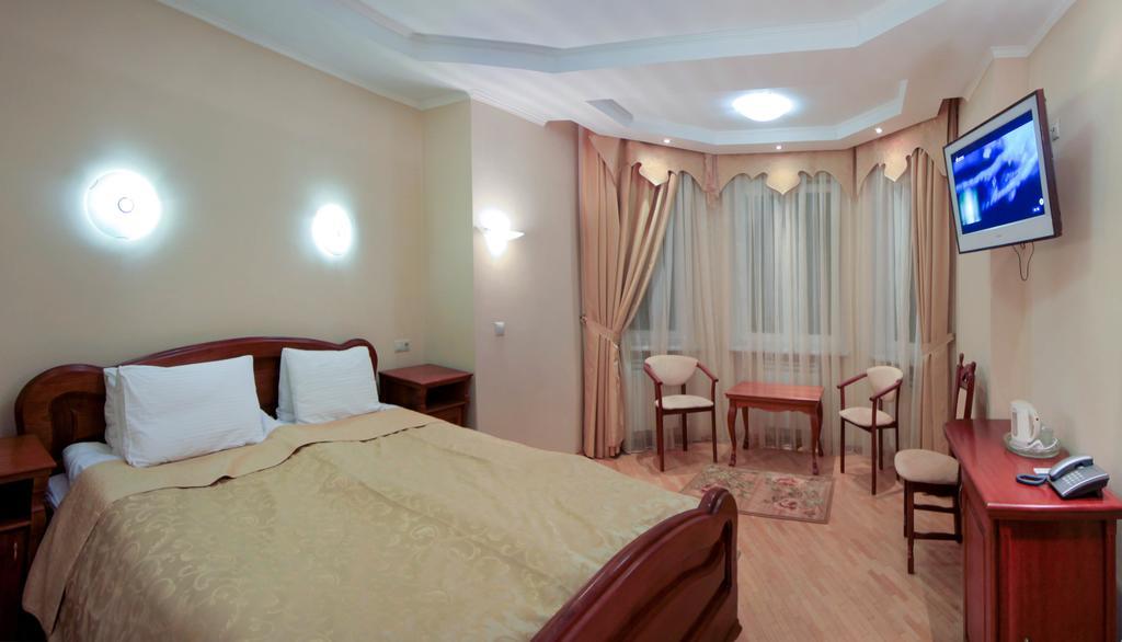 Red Stone Hotel Truskavets Luaran gambar