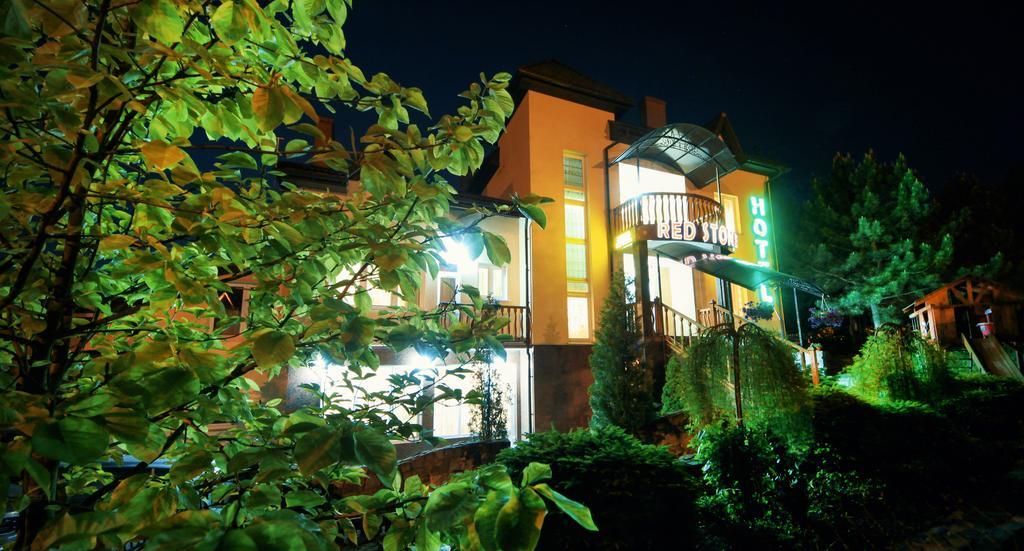 Red Stone Hotel Truskavets Luaran gambar